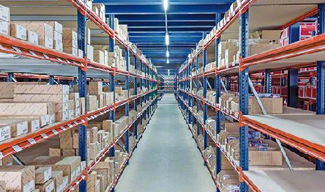 Wide span shelving